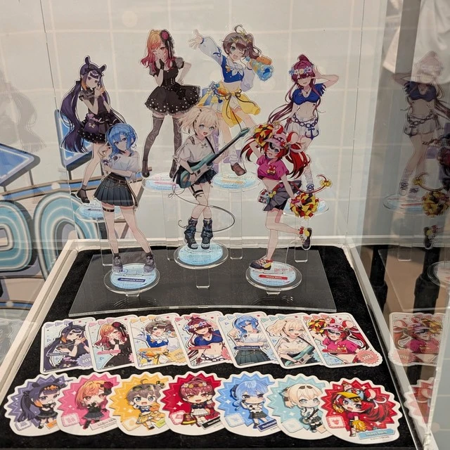 後夜祭グッズ展示 アクスタとステッカー
- hololive SUPER EXPO 2025 後夜祭 埼玉 -