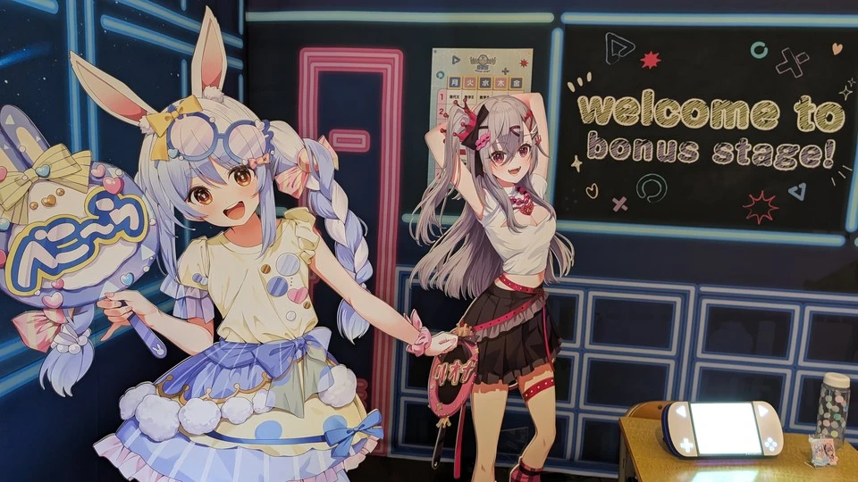 埼玉のご当地メンバー 兎田ぺこらと響咲リオナのスタンディングパネル
- hololive SUPER EXPO 2025 後夜祭 埼玉 -