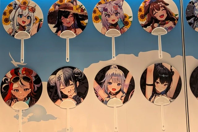 PPうちわ サンプル展示
-ホロナツパラダイス POP UP SHOP-