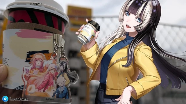 コーヒーを飲むらでんちゃんARと、同じデザインのカップホルダーを付けたスターバックスのコーヒーを並べて撮影した写真。宮下パークで楽しめるおそろい写真の記念ショット。【ReGLOSS渋谷さんぽ中AR撮影】