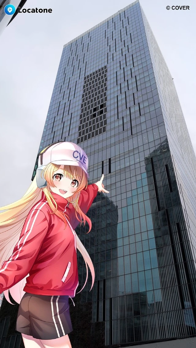 渋谷スクランブルスクエアの高層ビルを見上げる構図で、指差しポーズの奏ARと並んで撮影した写真。【ReGLOSS渋谷さんぽ中AR撮影】