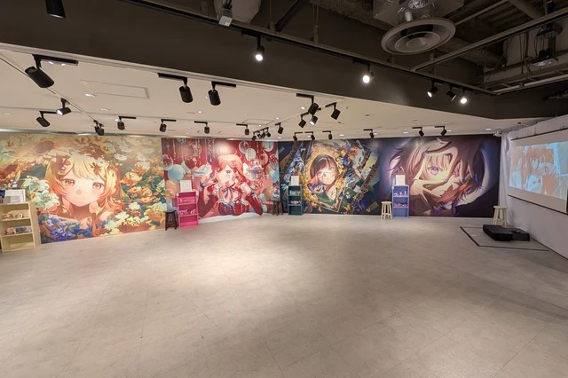 HMVオンリーショップの店内に並ぶReGLOSSメンバーのソロ曲ビジュアル。2ndアルバム『Snapshot』の各メンバーの大型パネル展示。